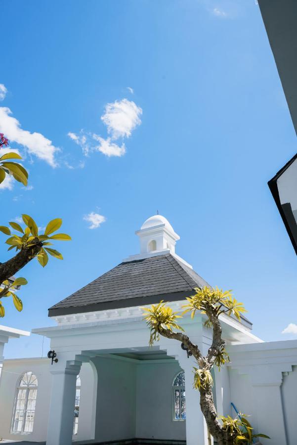 Mahalaya The Legacy Hotel Solo المظهر الخارجي الصورة