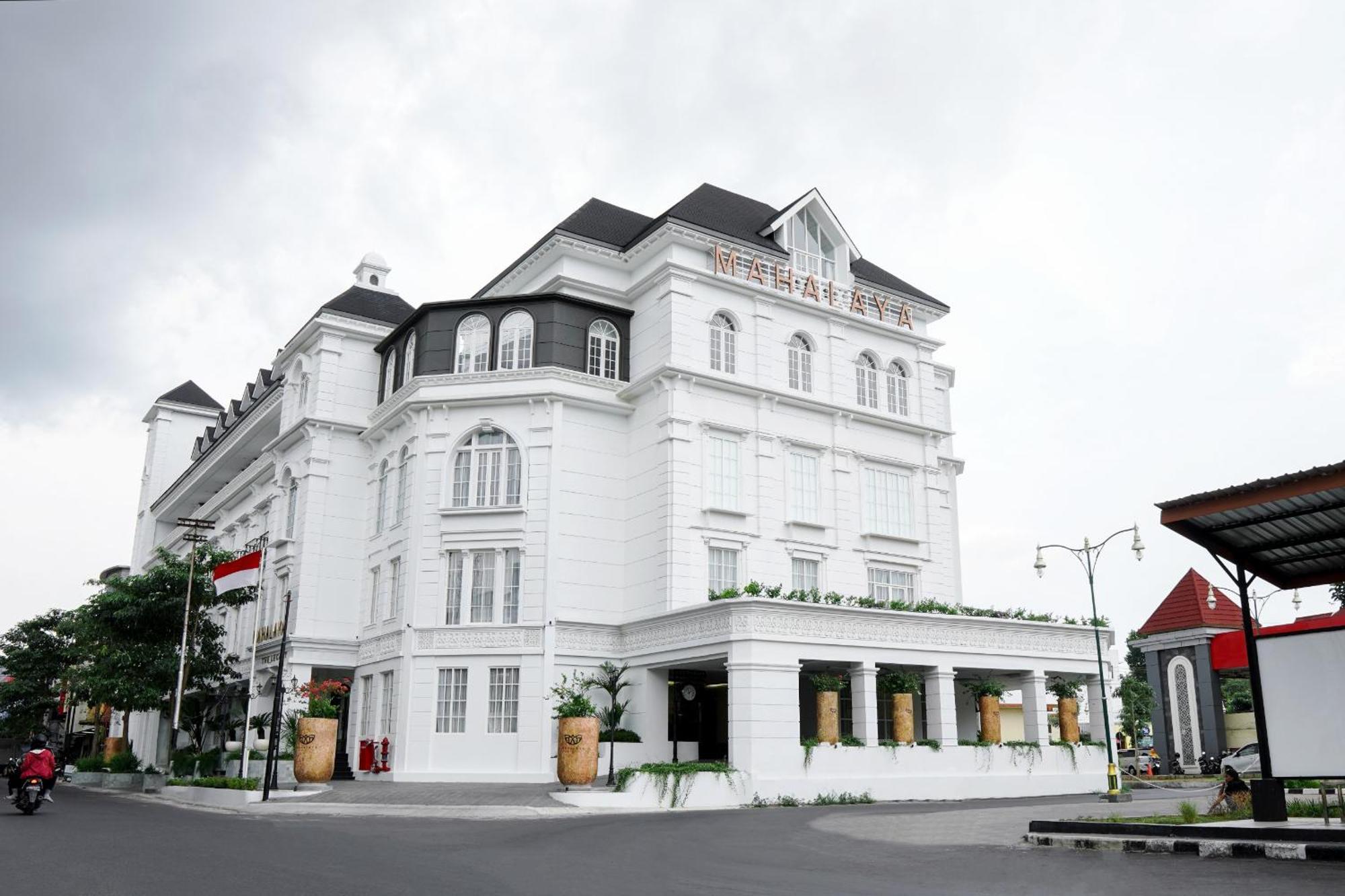 Mahalaya The Legacy Hotel Solo المظهر الخارجي الصورة